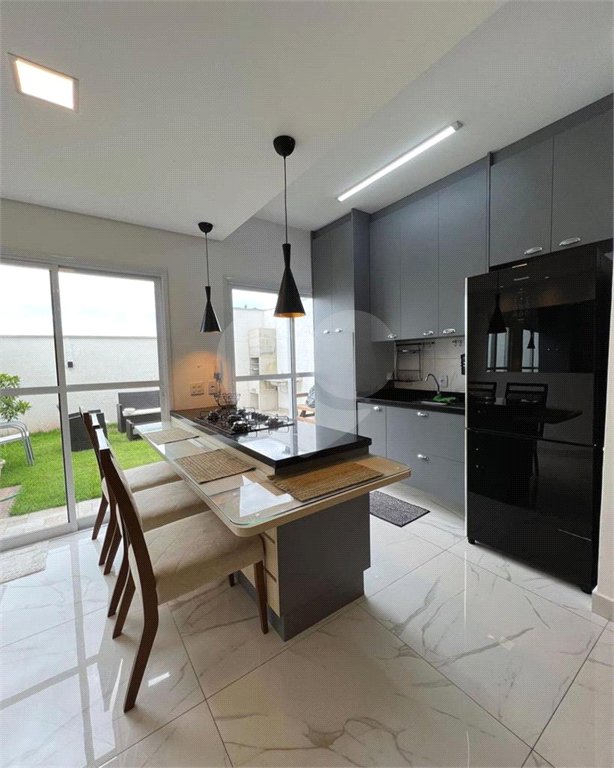 Casa à venda com 3 quartos, sendo 1 suíte, no condomínio Reserva Urbanova, São José dos Campos - SP