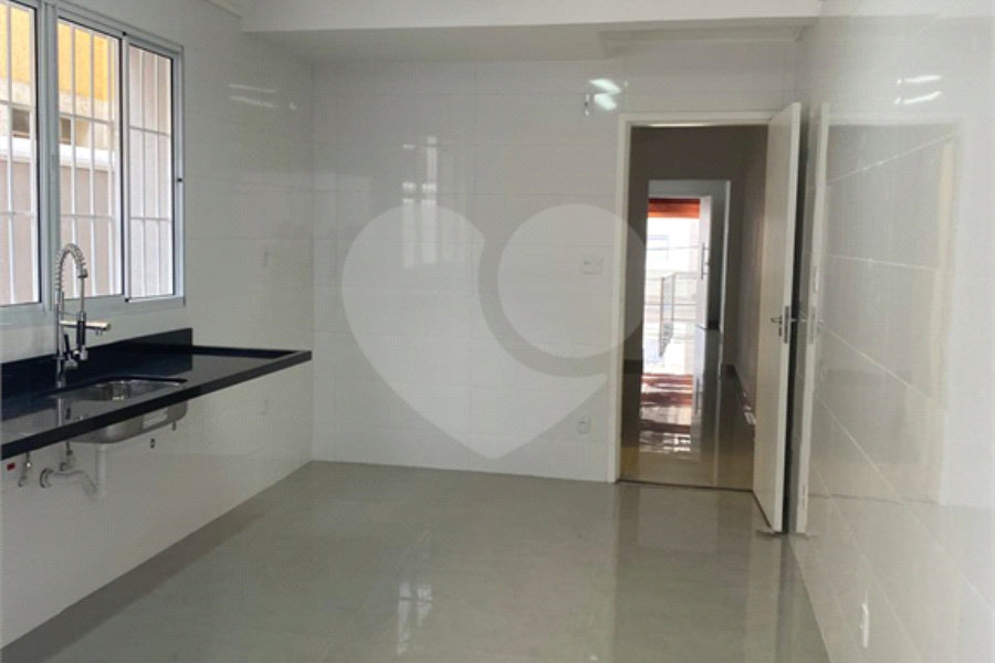 Sobrado à venda com 3 quartos, sendo 1 suíte,  em Santana, São Paulo, SP