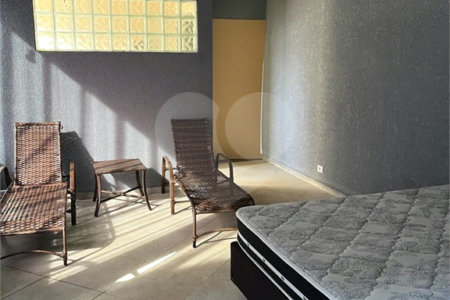 Sobrado à venda com 3 quartos, sendo 1 suíte, em Jardim Brogotá, Atibaia, SP