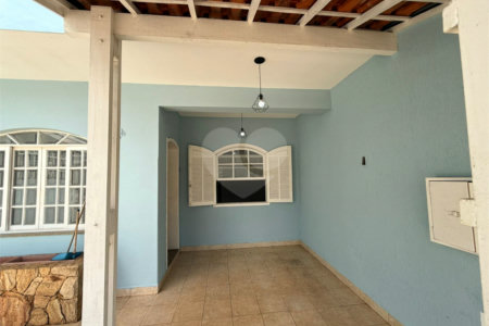 Casa à venda com 2 quartos em Jardim Itália, Itapetininga, SP