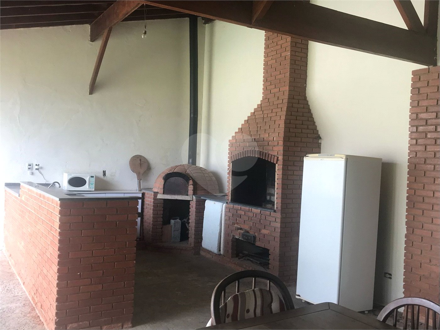 Casa à venda com 5 quartos, sendo 2 suítes,  em Jardim Maristela, Atibaia, SP