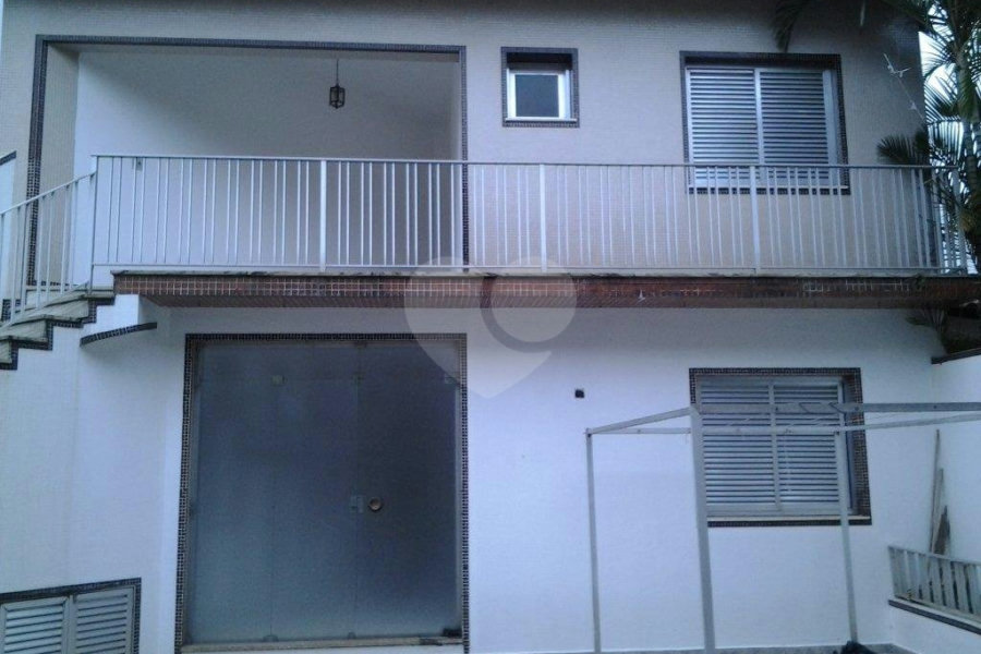 Sobrado à venda com 4 quartos, sendo 1 suíte, em Palmas do Tremembé, São Paulo, SP