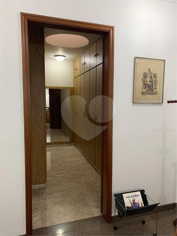 Sobrado à venda com 4 quartos, sendo 2 suítes, em Bosque da Saúde, São Paulo, SP