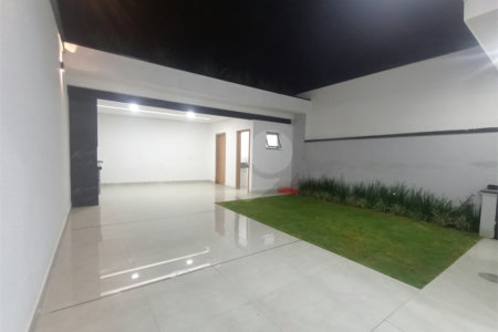Casa à venda com 3 quartos, sendo 2 suítes, no condomínio Vila Rica, Indaiatuba - SP
