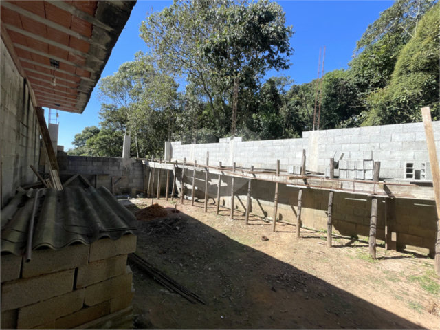 Casa à venda com 3 quartos, sendo 1 suíte,  em Roseira, Mairiporã, SP