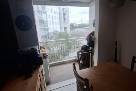 Apartamento à venda com 3 quartos, sendo 1 suíte,  em Jaguaré, São Paulo, SP