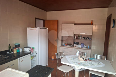 Casa à venda com 3 quartos em Vila Santana, Itapetininga, SP