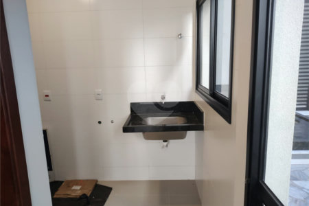 Casa à venda com 3 suítes no condomínio Santa Isabel I, Louveira - SP