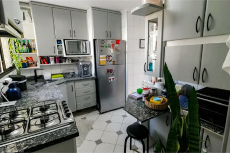 Apartamento à venda com 3 quartos, sendo 1 suíte,  em Vila Andrade, São Paulo, SP