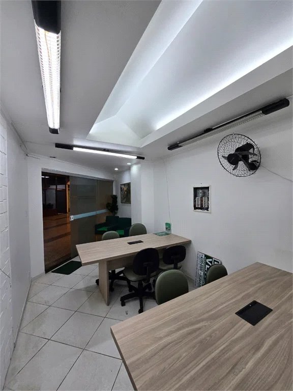 Sala comercial próximo ao Shopping Raposo