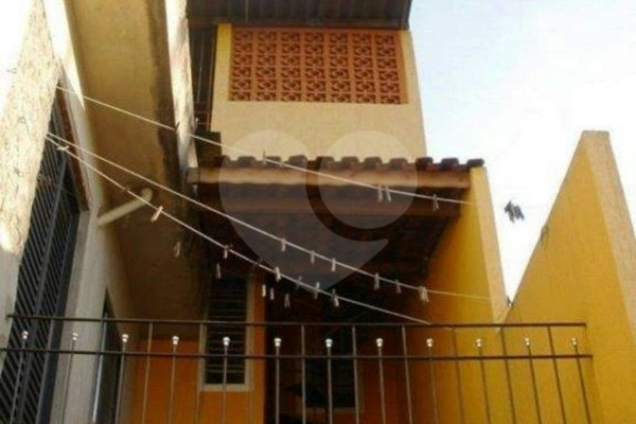 Sobrado à venda com 3 quartos em Tremembé, São Paulo, SP