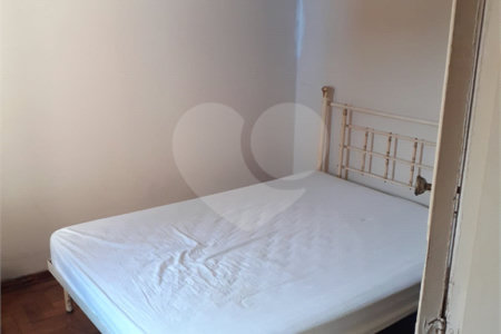 Casa de Vila à venda com 4 quartos, sendo 2 suítes,  em Vila São Francisco, São Paulo, SP