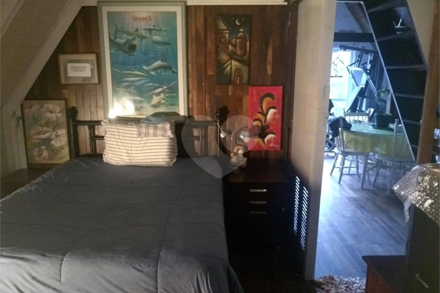 Casa à venda com 3 quartos, sendo 1 suíte, no condomínio Cinco Lagos, Mairiporã - SP