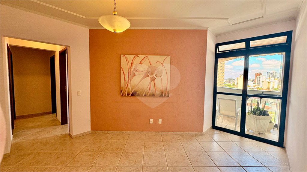 Apartamento à venda com 3 quartos, sendo 1 suíte, no Centro, Sorocaba, SP
