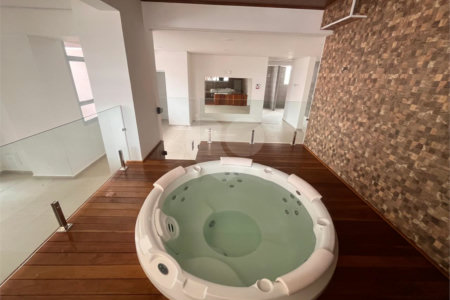 Apartamento à venda com 2 quartos, sendo 1 suíte,  em Loteamento Mogilar, Mogi das Cruzes, SP