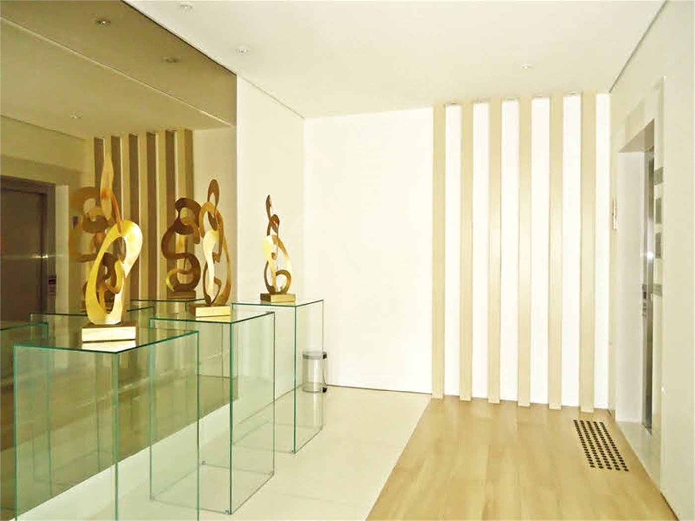 Apartamento à venda com 3 suítes em Santa Teresinha, São Paulo, SP