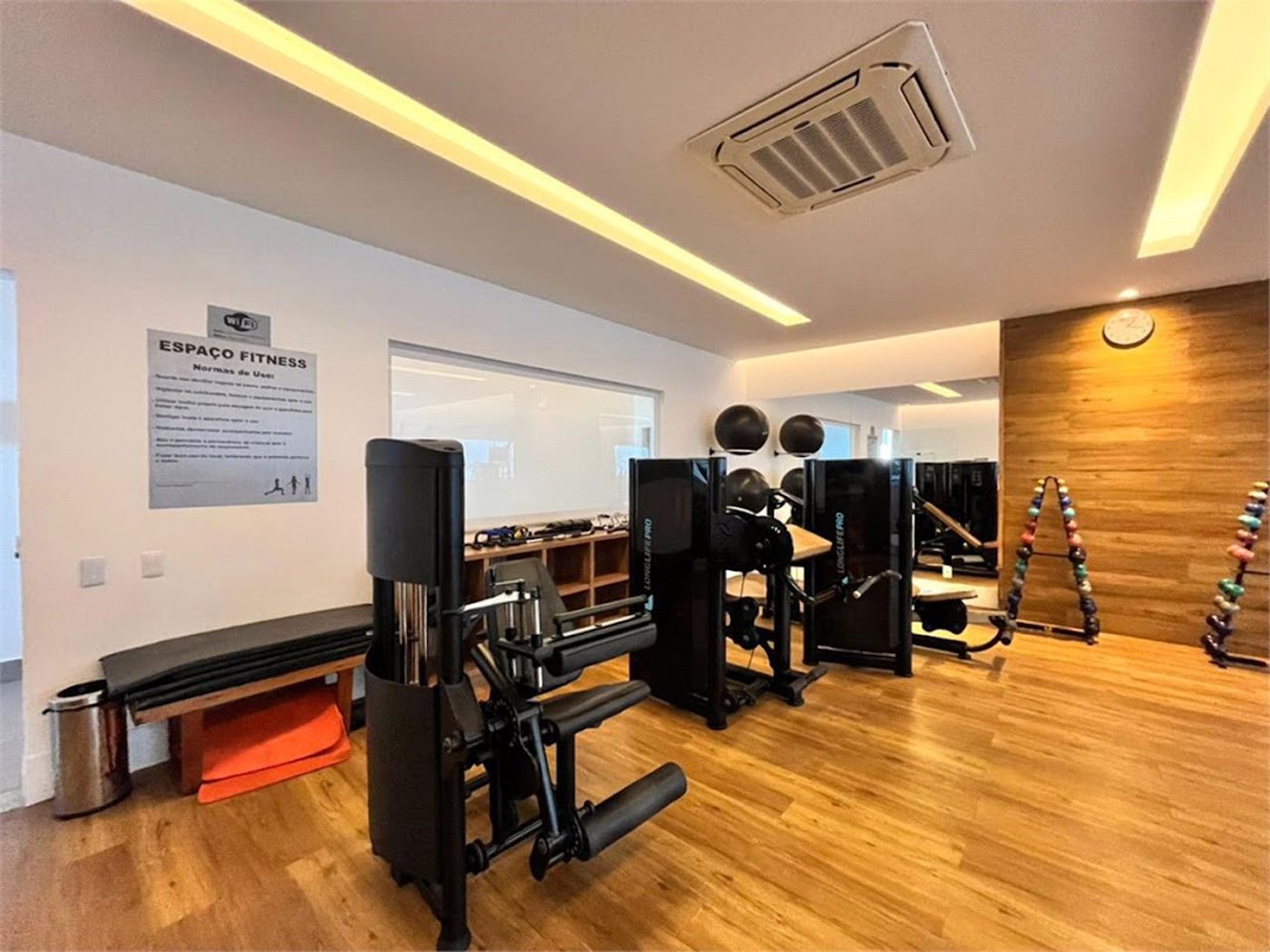 Apartamento com 1 quarto com hidromassagem e vista para o mar à venda em Aparecida - SP
