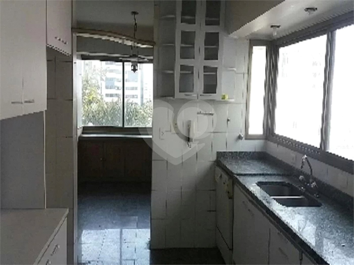Apartamento à venda com 3 suítes em Aclimação, São Paulo, SP