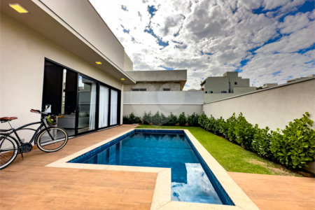 Casa à venda com 3 suítes no condomínio Saint Paul, Itu - SP