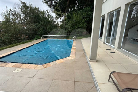 Casa à venda com 2 suítes no condomínio Cântaros da Serra, São Paulo - SP
