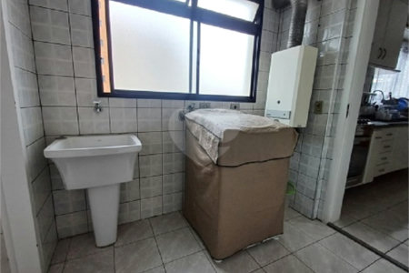 Apartamento à venda com 3 quartos, sendo 1 suíte, em Vila Monumento, São Paulo, SP