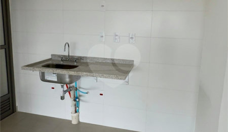 Apartamento à venda com 2 quartos, sendo 1 suíte,  em Alto da Boa Vista, São Paulo, SP