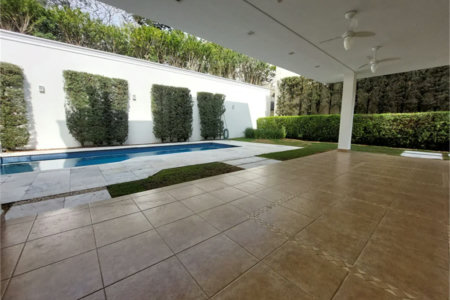 Casa à venda com 4 suítes no condomínio Residencial Morumbi, São Paulo - SP