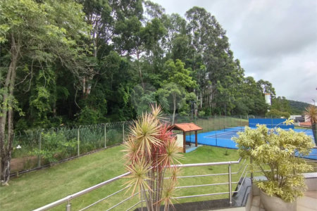 Casa à venda com 5 quartos, sendo 3 suítes, no condomínio Ibiaram 1, Itupeva - SP