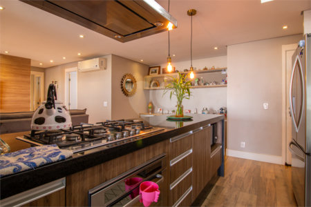 Apartamento à venda com 2 quartos, sendo 1 suíte, em Santo Amaro, São Paulo, SP