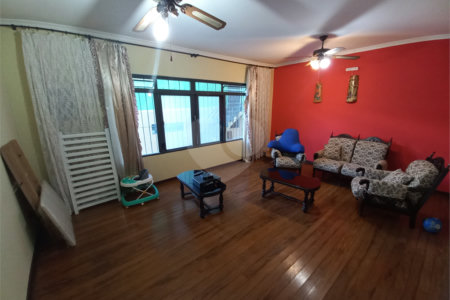 Casa à venda com 4 quartos, sendo 2 suítes,  em Parque Esmeralda, São Paulo, SP