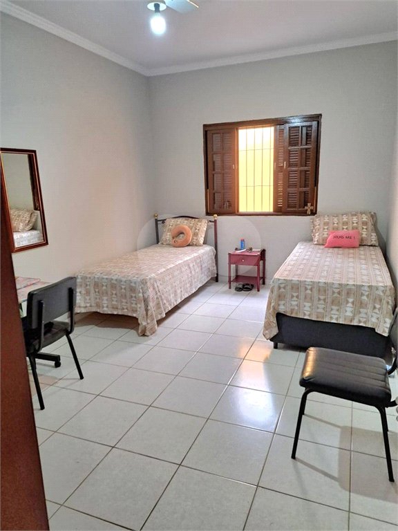 Casa à venda com 2 quartos, sendo 1 suíte,  em Jardim Saira, Sorocaba, SP