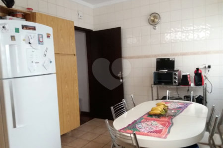 Casa à venda com 3 quartos em Santo Amaro, São Paulo, SP