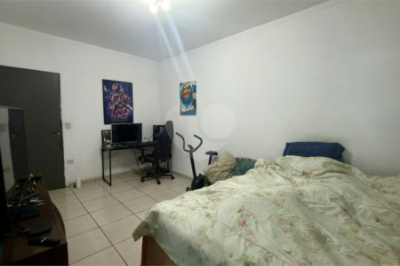 Sobrado à venda com 4 quartos, sendo 1 suíte, em Jardim Wanel Ville V, Sorocaba, SP