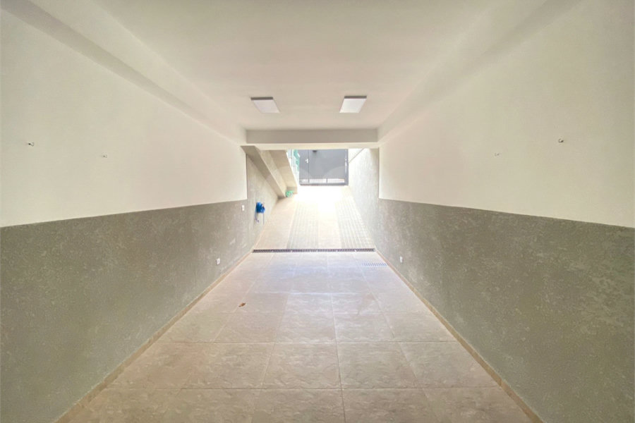 Sobrado à venda com 3 suítes em Vila Nivi, São Paulo, SP