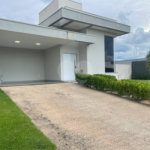 Casa à venda com 3 quartos, sendo 1 suíte, no condomínio Village Ipanema 2, Araçoiaba da Serra - SP