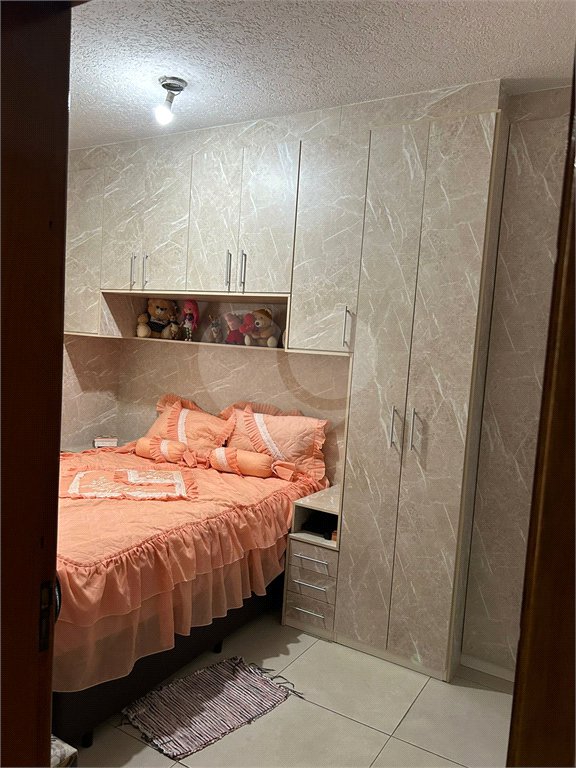 Apartamento à venda com 2 quartos, sendo 1 suíte, em Parque Santa Laura, Ferraz de Vasconcelos, SP