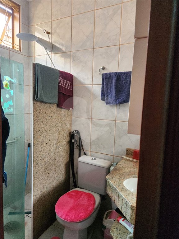 Casa à venda com 5 quartos, sendo 4 suítes, em Jardim do Carmo, Araraquara, SP