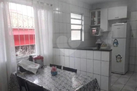 Casa à venda com 3 quartos, sendo 1 suíte, em Jardim Santa Cecília, Guarulhos, SP