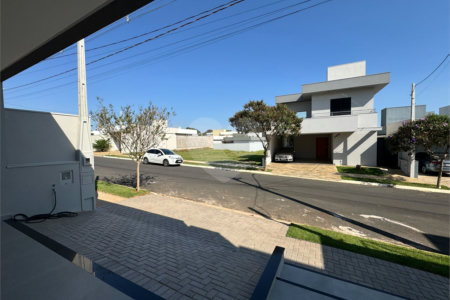 Casa Térrea com 163m² no Faixa Azul