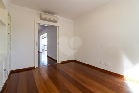 Apartamento à venda com 3 suítes em Cidade Monções, São Paulo, SP