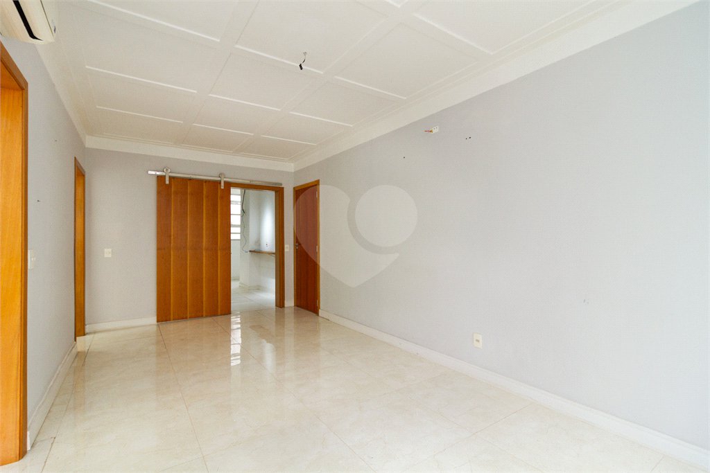 Apartamento à venda com 3 quartos, sendo 1 suíte, em Jardim Paulista, São Paulo, SP