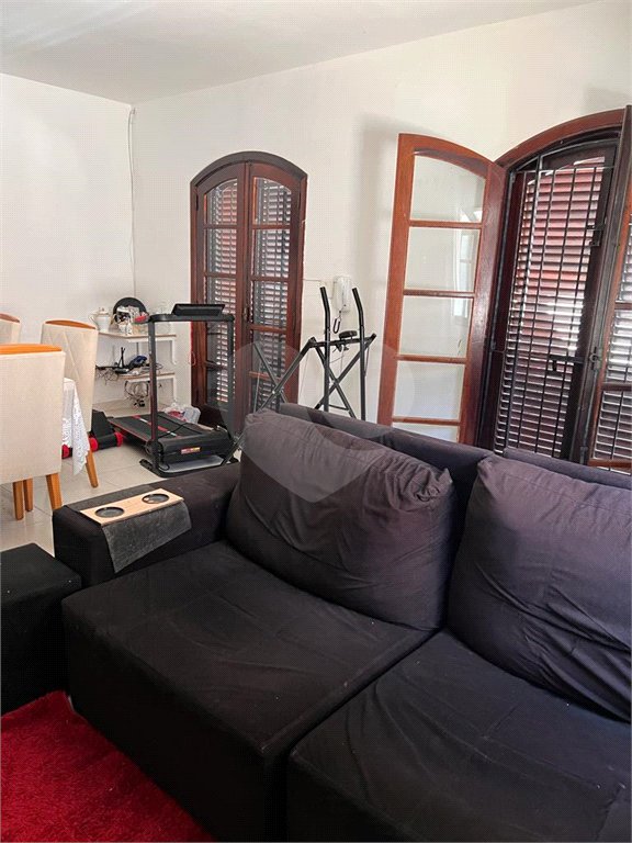 Casa à venda com 2 quartos, sendo 1 suíte,  no Centro, Bertioga, SP