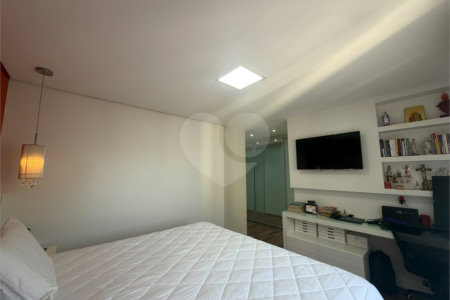 Apartamento à venda com 3 suítes em Jardim Marajoara, São Paulo, SP