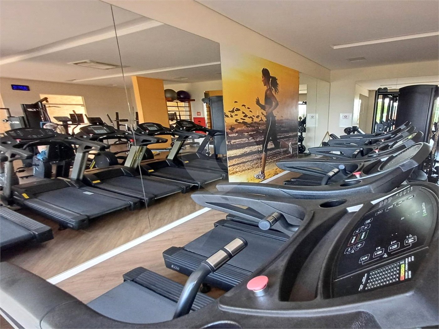 Apartamento à venda com 3 suítes em Santa Teresinha, São Paulo, SP