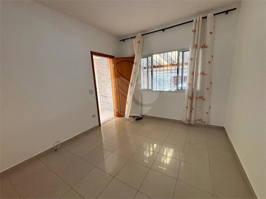 Sobrado à venda ou para alugar com 2 quartos em Vila Nova Cachoeirinha, São Paulo, SP