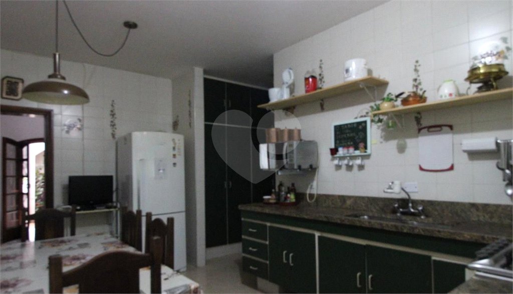 Sobrado à venda com 4 suítes em Vila Cordeiro, São Paulo, SP