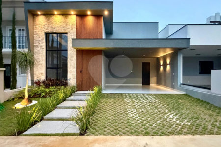 Casa à venda com 3 suítes no condomínio Le France, Sorocaba - SP