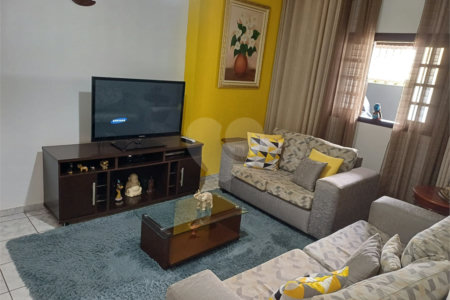 Casa à venda com 3 quartos, sendo 1 suíte, em Loteamento Rei de Ouro, Itatiba, SP