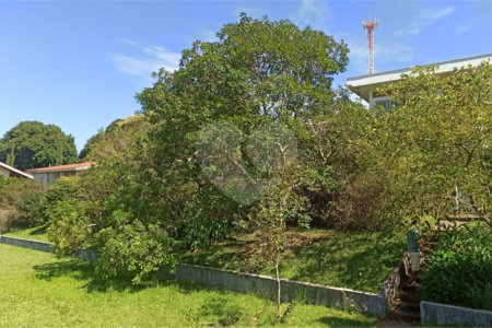 Casa à venda com 4 quartos, sendo 1 suíte, em Vila Santista, Atibaia, SP