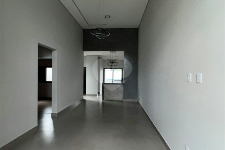 Casa à venda com 3 quartos, sendo 1 suíte, no condomínio Horto Florestal Villagio, Sorocaba - SP